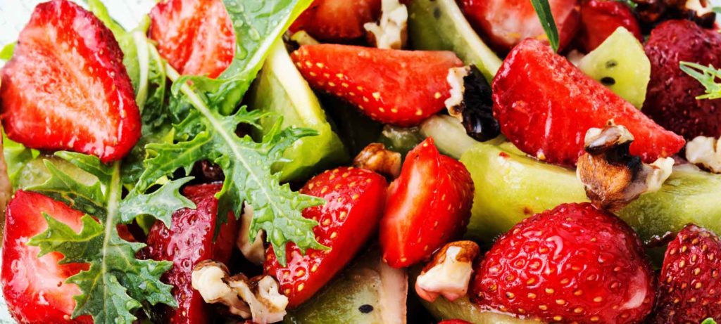 recipe-zucchini-fennel-strawberry-salad